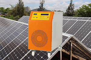 What is an off grid solar power inverter?