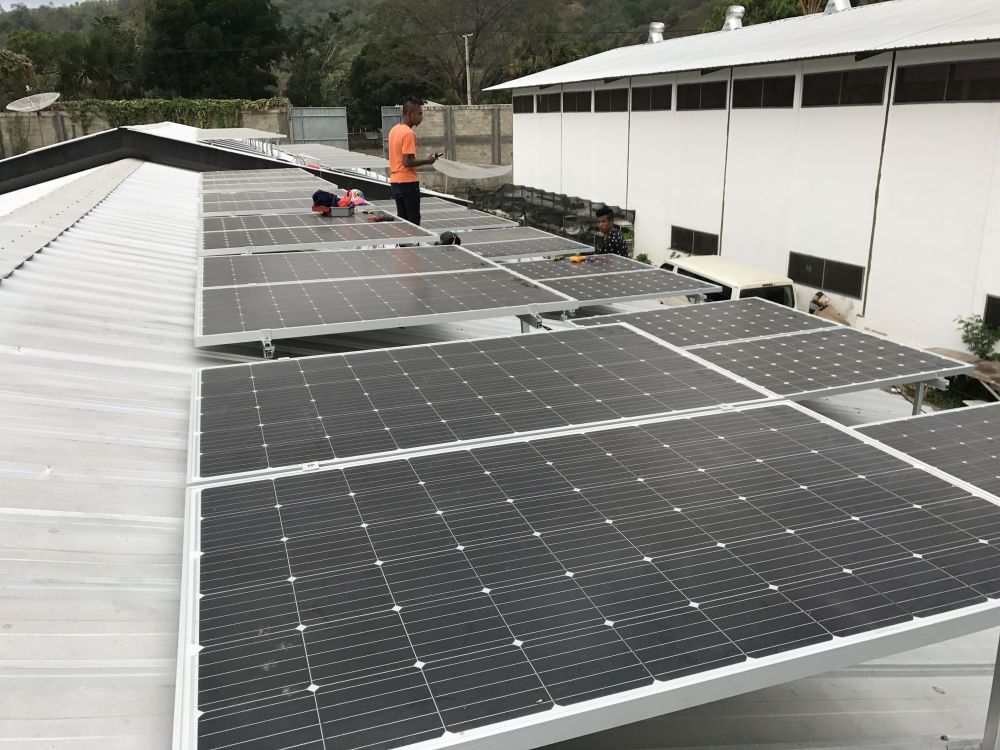 Small 300 watt photovoltaic solar pv panel in Anguilla